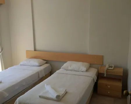 Es Apartments Hotel a Turunç