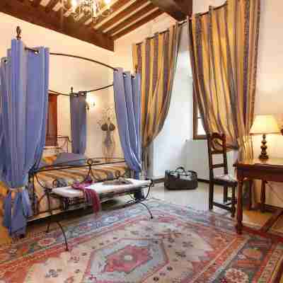 Château de Chapeau Cornu Rooms