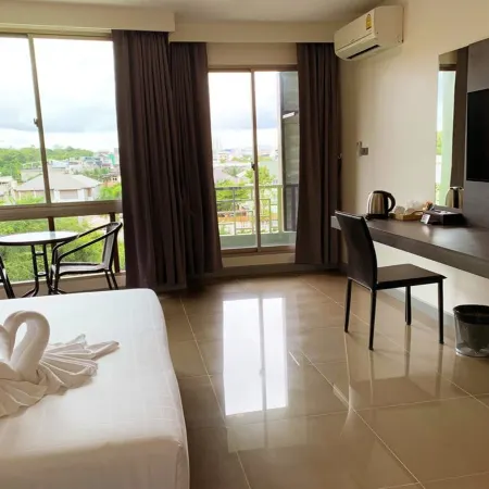 Clover Hotel Hatyai