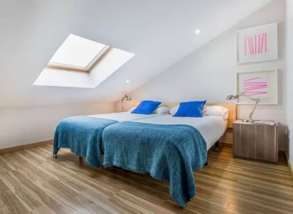 Mola Suites