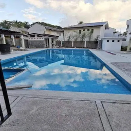 Cozy Holiday Home in San Pablo City for Groups of 8-10