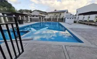 Cozy Holiday Home in San Pablo City for Groups of 8-10 - Bungalows