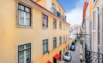 2Br at Chiado Historical Heart of Lisbon