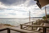 Royalty Suites Seaside Hotel di Sithonia