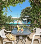The Mayflower Studios & Apartments