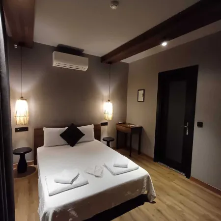 Elia Otel Urla