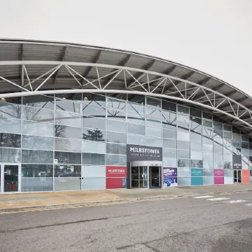 Woolhampton Drive House by Redwood Stays