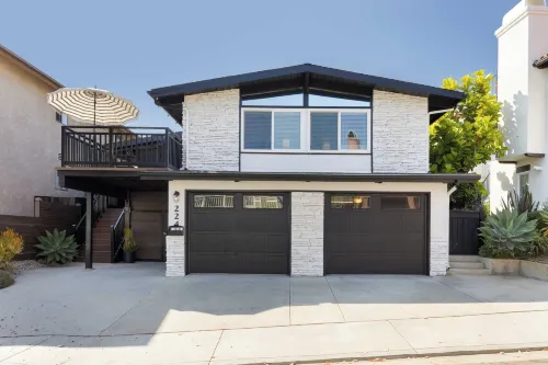 Stone Lagoon by Avantstay Steps to the Beach + Backyard Oasis!