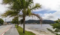 Aptos e Studios de Frente Para a Lagoa da Conceição Sdr