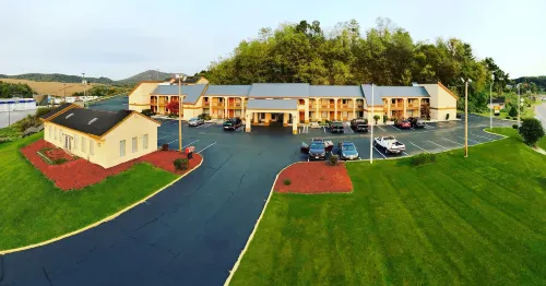 Super 8 by Wyndham Fort Chiswell/Wytheville Area