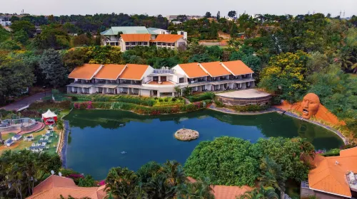 Silent Shores Resort & Spa Hotel di Mysore
