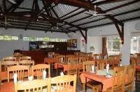 Le Flamboyant Hotel - Breakfast