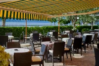 Albergo Del Garda Các khách sạn gần Jungle Adventure Park