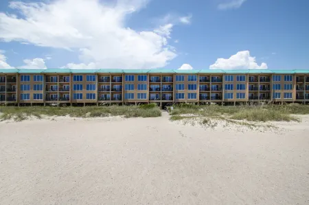 Seaboard Condo with Breathtaking Views of the Ocean by RedAwning