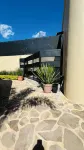 Beautifully Renovated 1 Bed Guest House - Walk to Everything - Roof Top Patio