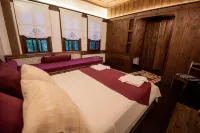 KÜRKÇÜ Konak Hotels in Akcasu Mahallesi