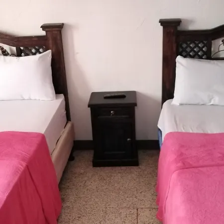 Hotel Histórico - Hostel Отели рядом с достопримечательностью «Рельефная карта Гватемалы»