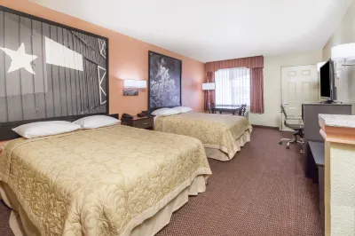 Premier Inn Hotels near Historic Howard House 1848