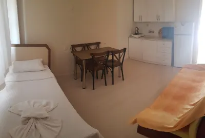 Ozgun Apart Hotel Hotel di Kadinlar Denizi Mahallesi