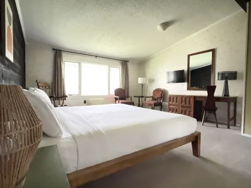 Toll Road Inn Hotels in Manchester Center