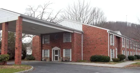 Americourt Hotel and Suites - Elizabethton