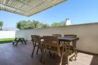 Melony Apartment Hotels in Eilot