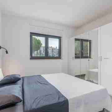 Villa in Novigrad with Private Pool and Beach Rooms