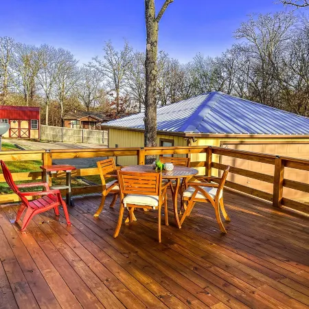 Reel Inn and Lodge