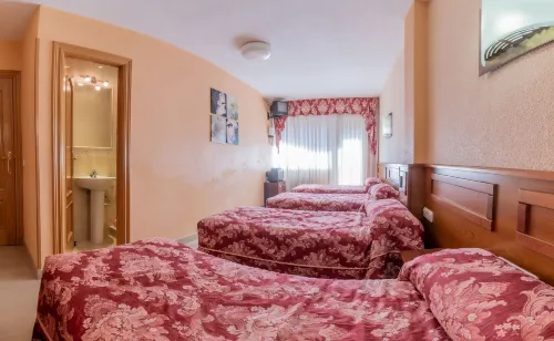 Pensión Isabel by Vivere Stays Hotels in La Armuna