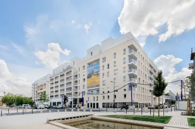 Edgar Suites - Meudon-la-Forêt Hotel in zona Gare De Bellevue, Meudon