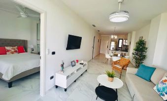 Luxury Apartment with Pool and Golf View