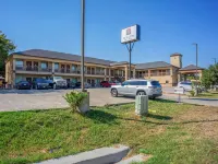Moulton Inn &  Suites by OYO Near Shiner TX Hotels in Lavaca County