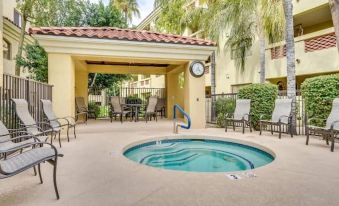 Executive 2 Bdrm Condo in the Heart of Biltmore!