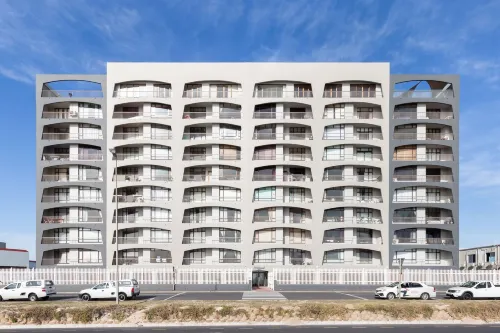 Beachfront 3Br Ocean Views BBQ Balcony by Ctha