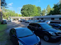 Three Island Motel - Parking