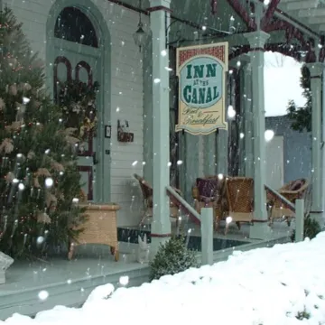 Inn at the Canal Bed & Breakfast