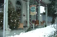 Inn at the Canal Bed & Breakfast Hotels in Chesapeake City