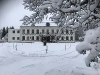 Hellefors Herrgård kvällsmåltid ingår mån till fre Hotels near Grythyttevikens Utkiksplats