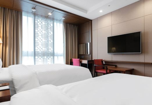 2. 글로스터 호텔 ..