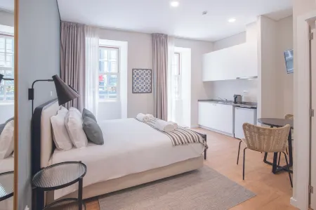 VC Heritage Ribeira Porto Отели рядом с достопримечательностью «Jardim do Infante Dom Henrique»