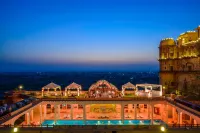 Neemrana's - Tijara Fort Palace Hotels in Алвар