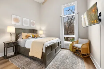 Steps from Frisco Trail and Mill District - Cozy Modern Retreat