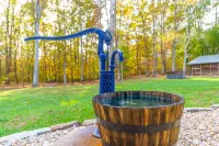 Cozy Retreat with Playroom and Outdoor Lounge - Charming Family Haven Hotels in Knox County