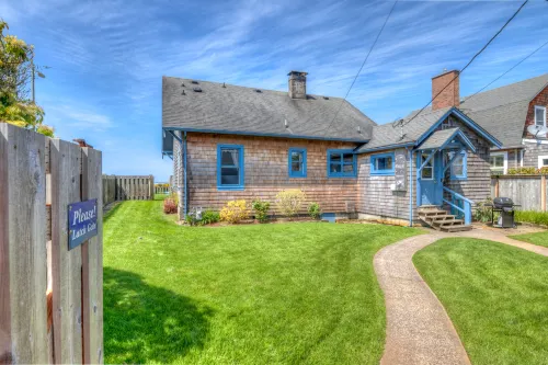 Charming Historic Boathouse with Ocean Views - Inviting Coastal Retreat