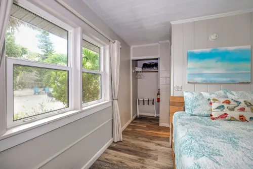 Luxurious Coastal Cottage with Outdoor Patio Hotels in Sanibel