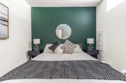 1BR | Lounge, Gym | Mercer Island | Sophari E