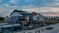 Blue Serenity Hotel - 2-Star