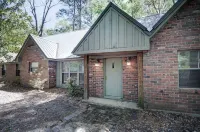 Water Access  6Br/3BA w/ Porches & Room for 14
