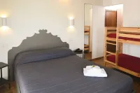 Moretti Village - Sophie Rooms Country House Hotels in Montegranaro