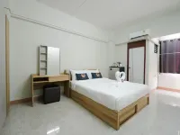 RoomQuest Sps Hotel and Residence